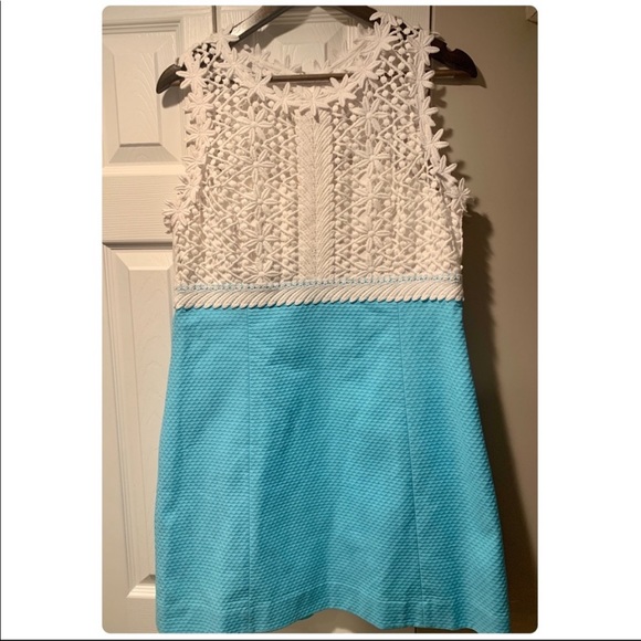 Lilly Pulitzer lace shift dress - Picture 2 of 7